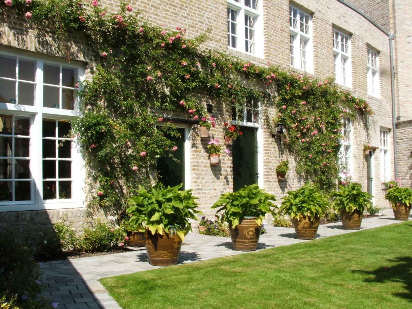 B&B Auberge De Klasse Veurne Buitenkant foto