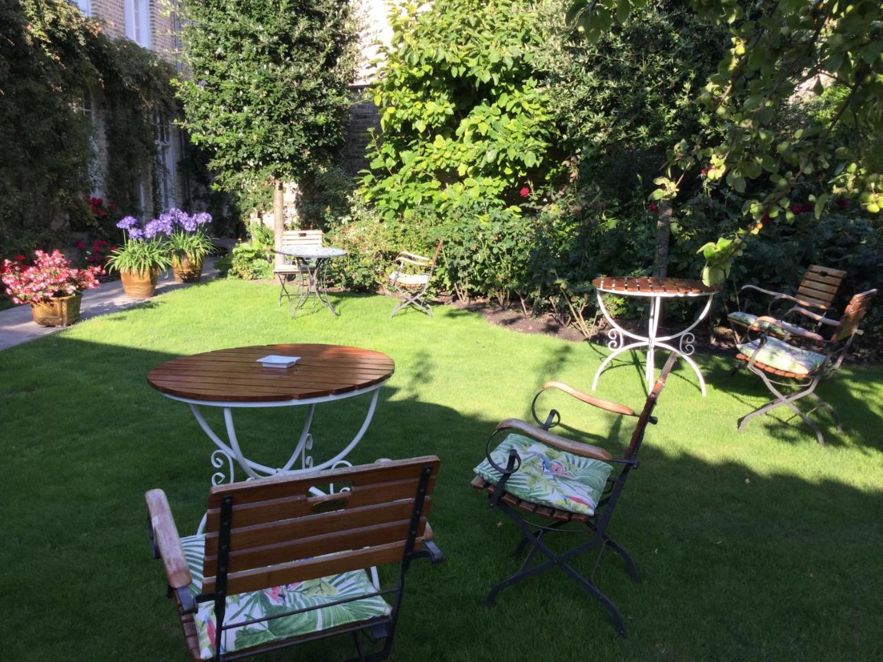B&B Auberge De Klasse Veurne Buitenkant foto