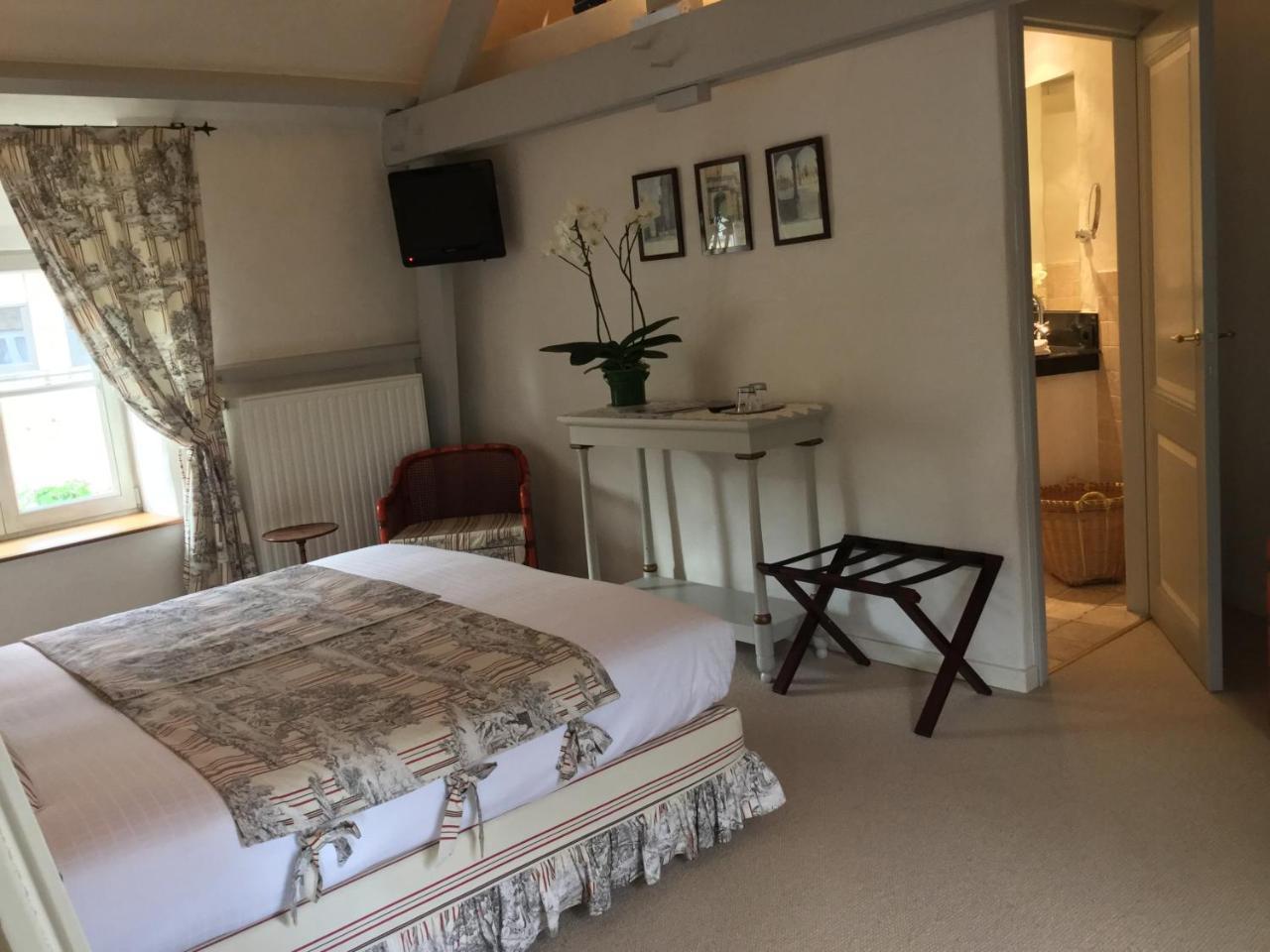 B&B Auberge De Klasse Veurne Buitenkant foto